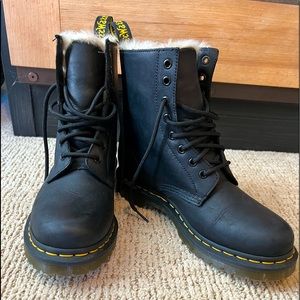 Doc Martens Fur Lined Women’s Size 8